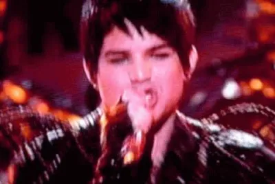 its adam lambert singing with kiss