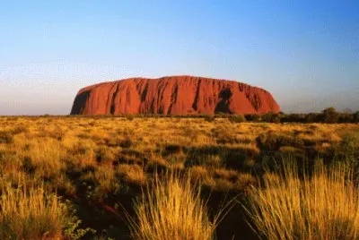 פאזל של Uluru Ayers Rock with desert vegatation