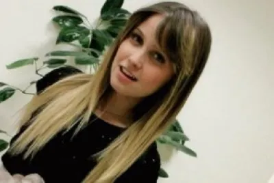 Natasha tirando foto