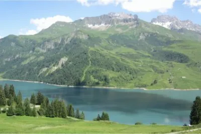 Ombre de nuage sur le lac jigsaw puzzle