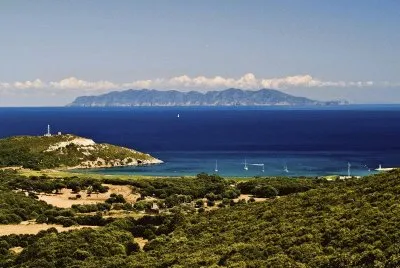 la mer avec la terre au loin jigsaw puzzle