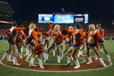 BRONCOSÂ´LOVE