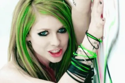 avril lavigne smile