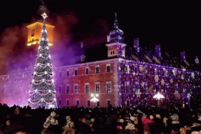 Christmas on Royal Treaty Street-Warsaw