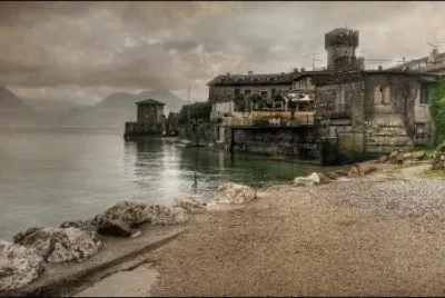 CASTILLO