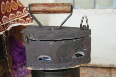 פאזל של Flat Iron with Coal  the Gambia