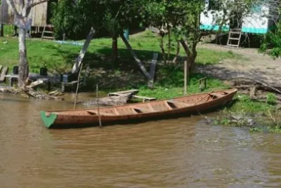 Canoa  no Rio SolimÃµes - AM