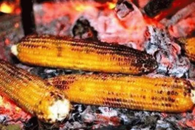 Milho Assado Na Brasa