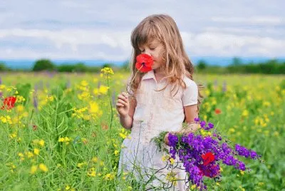 chica con flores jigsaw puzzle