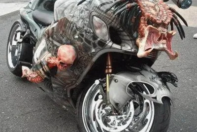 Alien Moto