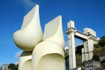 Salvador - Escultura MÃ¡rio Cravo