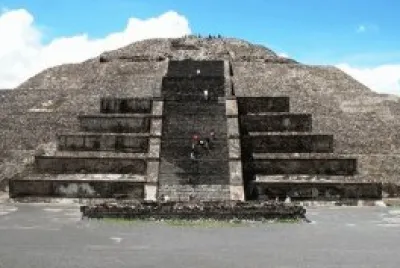 PIRAMIDE DE LA LUNA