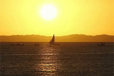 פאזל של BaÃ­a de Todos os Santos