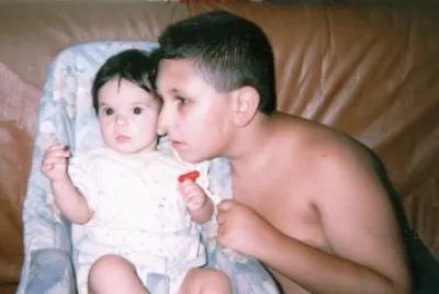 Con su primo Jordi