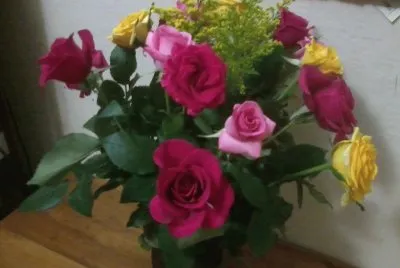 RAMO DE ROSAS