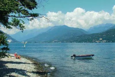 Lakeside Beach jigsaw puzzle