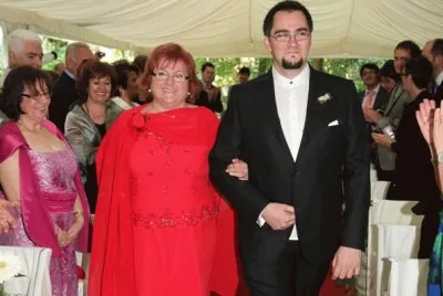 El novio y su madre