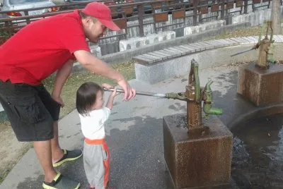 å½¤å½¤ä¸Žçˆ¸æ¯”