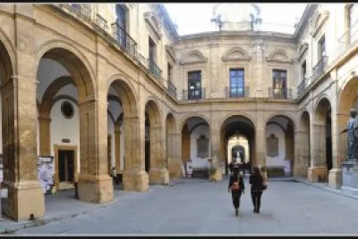 patio universidad sevilla