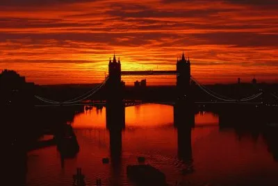 sunrise-over-tower-bridge-london-england