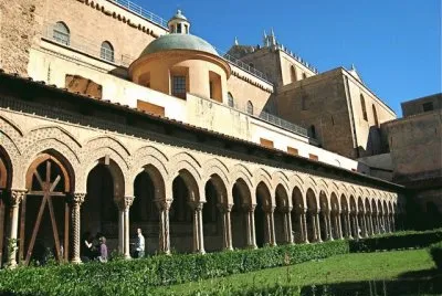 Claustro de la Catedral de Monreal jigsaw puzzle