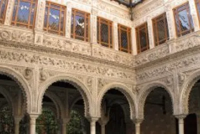 palacio pinelo patio,sevilla jigsaw puzzle