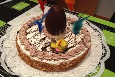 Una mona de pascua de chocolatee