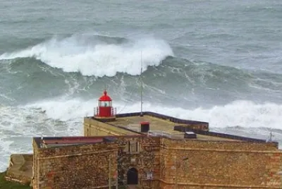 - farol da NazarÃ©- portugal