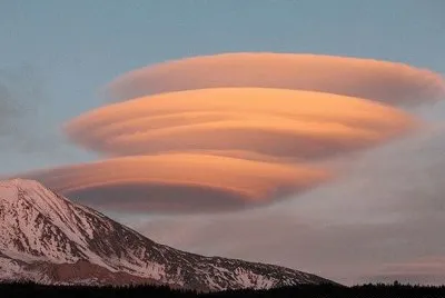 é›²