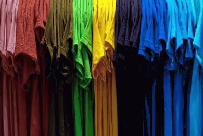 Camisetas coloridas