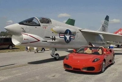 F-8K VS, FERRARI.