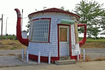 Former Teapot Gas Station-Zillah  Washington