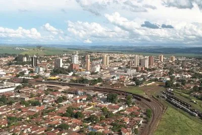 Vista Aerea cidade Ourinhos - SP jigsaw puzzle