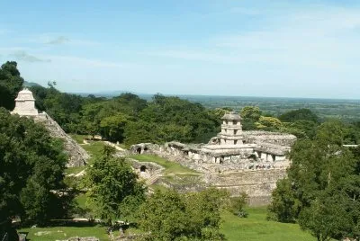 PYRAMIDE