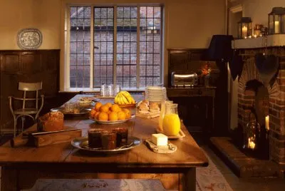 old inn jigsaw puzzle