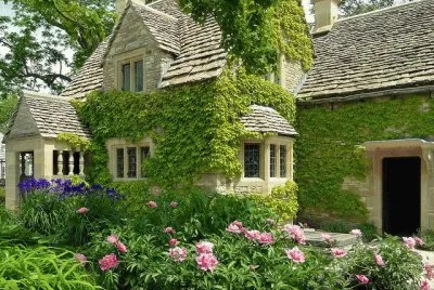 Cotswold Cottage jigsaw puzzle