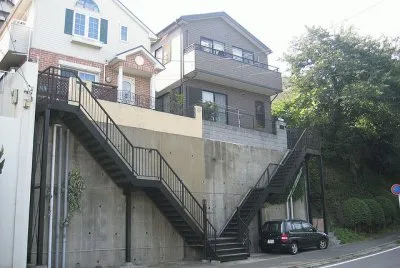 Esta casa es de dificil acceso