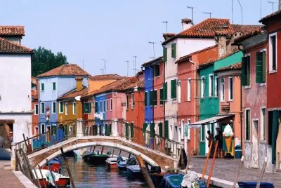 UN PUEBLO EN ITALIA jigsaw puzzle