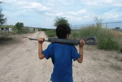 פאזל של children in war