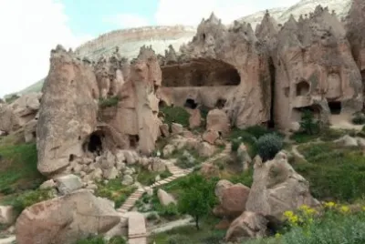 Cappadocia_Cave_Dwellings-Urgup-Turchia