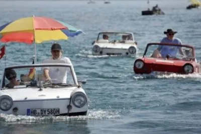 פאזל של riding the waves