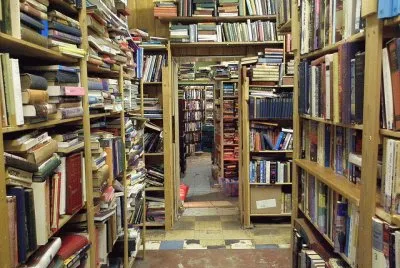 LIBRERIA DE USADO jigsaw puzzle