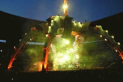 U2 360 SDF