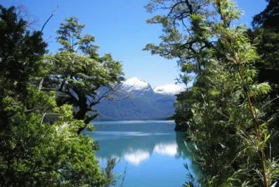Lago Cisne. Chubut. Argentina