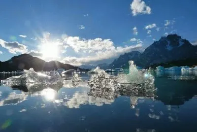 Lago Grey