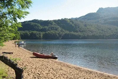 Lago Falkner. NeuquÃ©n. Argentina jigsaw puzzle