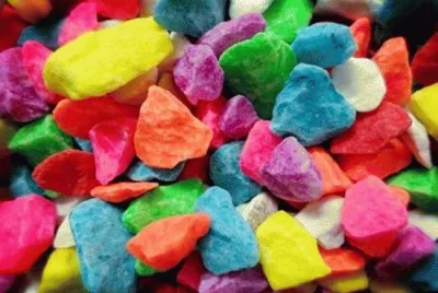 Pedras coloridas