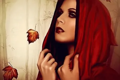 Mujer estilo Caperucita roja en otoÃ±o