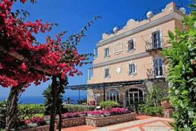 hotel jigsaw puzzle