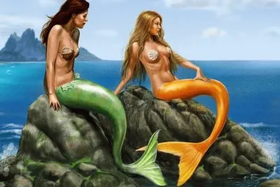 Sirenas en las rocas del mar
